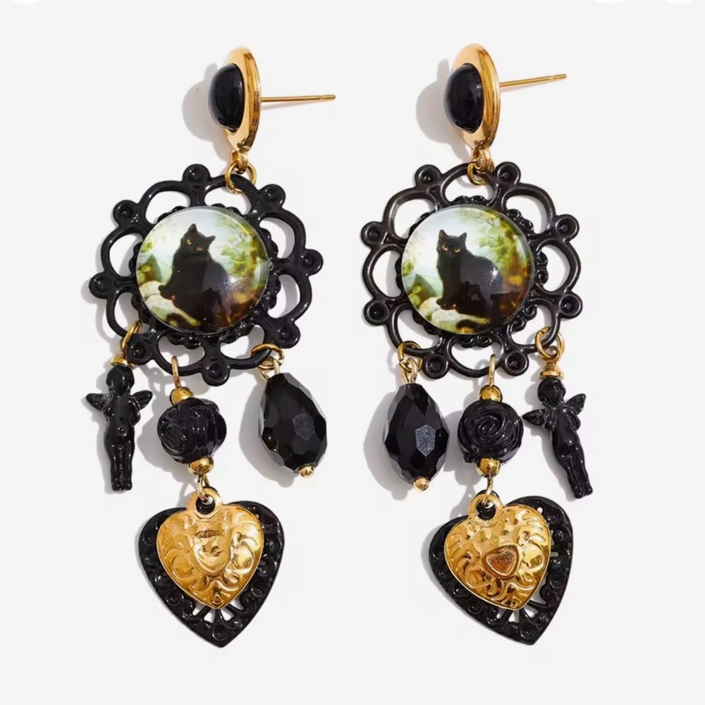 Sara Sotti Black and Gold Cat Dangle Earrings
